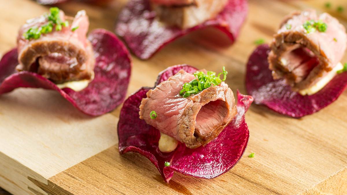 Canapé de Carne no Chips de Batata Doce
