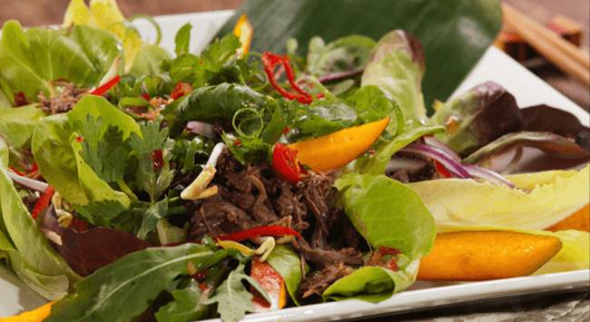 Salada Thai de Músculo Bovino