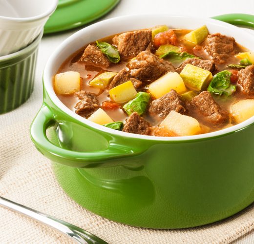 Sopa de coxão duro com legumes