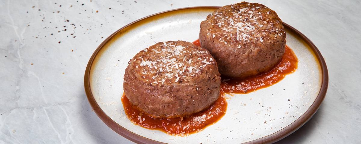 Polpetone de Carne de Patinho Recheado com Queijo