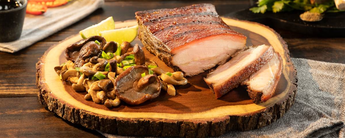 Panceta com Lemon Pepper e Cogumelos Assados