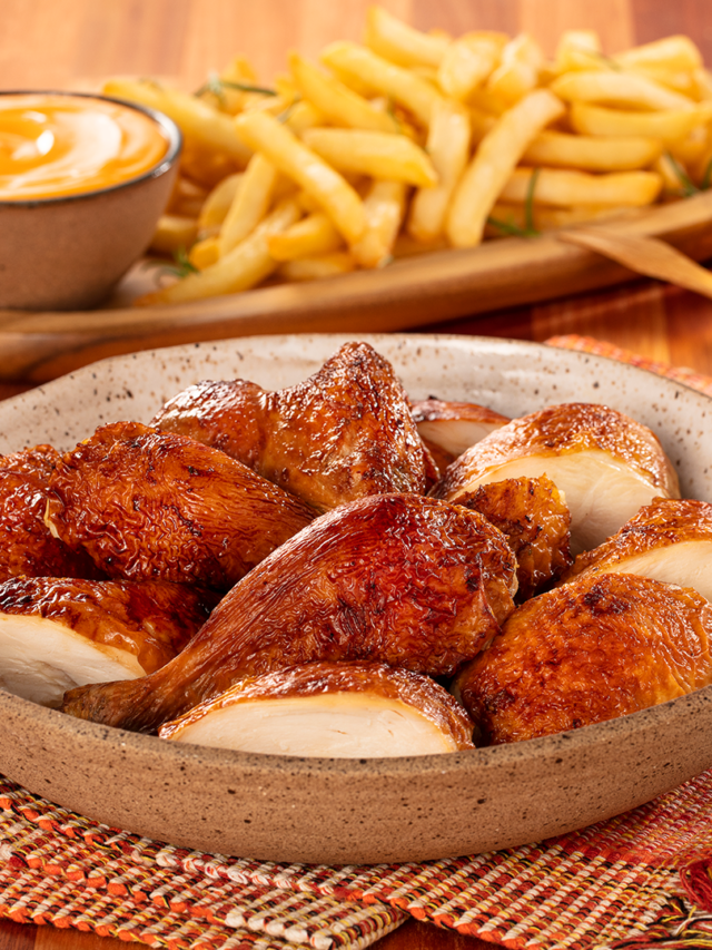 Frango assado na airfryer super prático!
