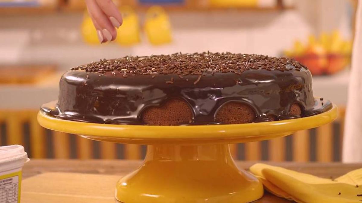 Bolo de Chocolate Simples e Fofinho - Minha Receita