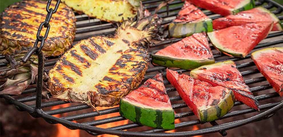 Qual fruta se gosta de usar no churrasco brasileiro? 7 dicas